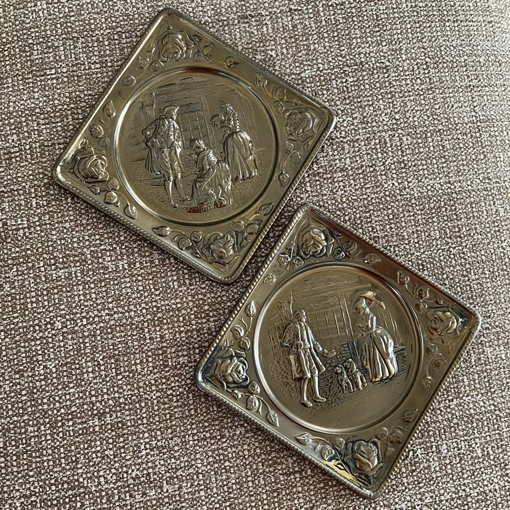 2 VTG Elpec of England Brass Colonial design wall plaques 6.75”